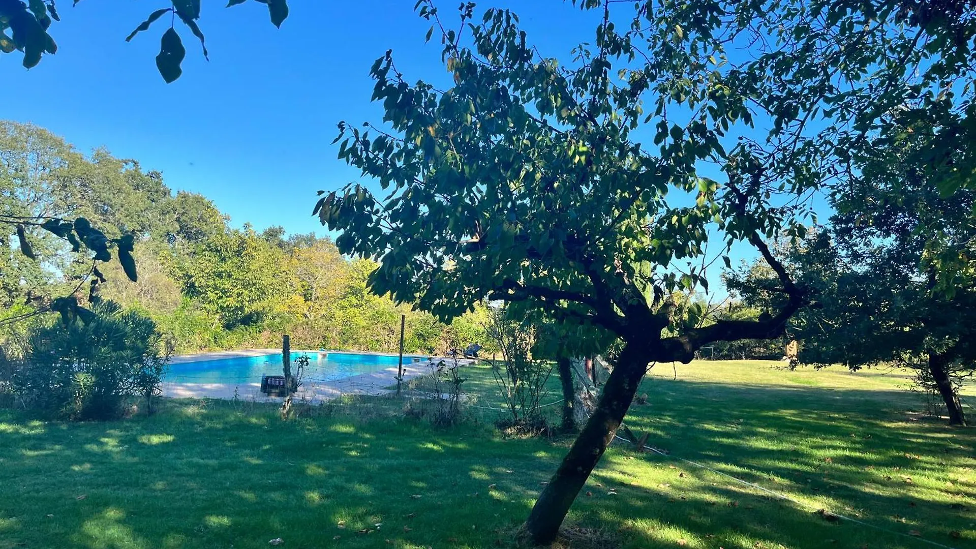 Casa de Campo Gite Les Papillons 4 Etoiles Gondrin